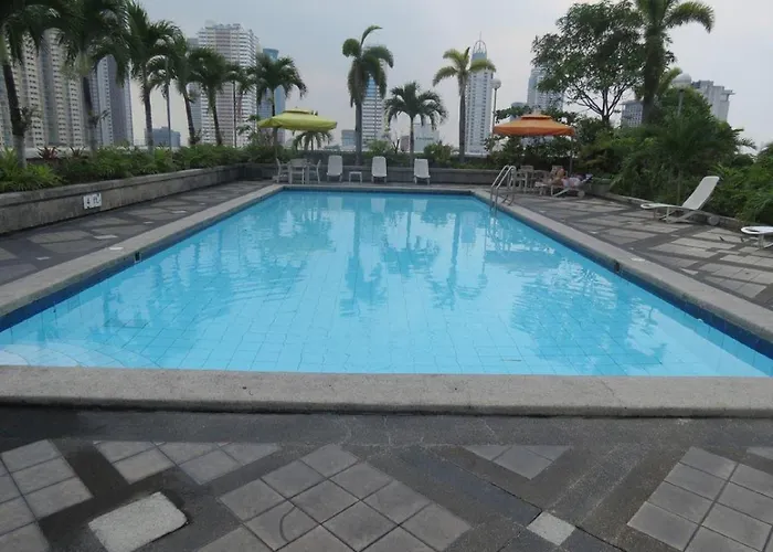 Pearl Hotel 3*