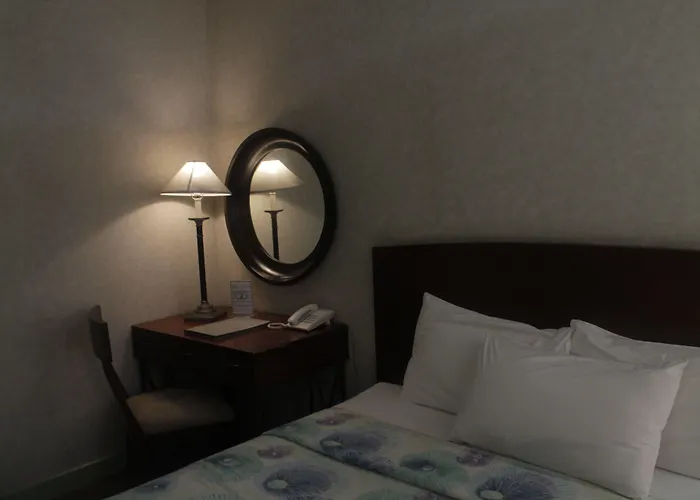 Pearl Hotel 3*