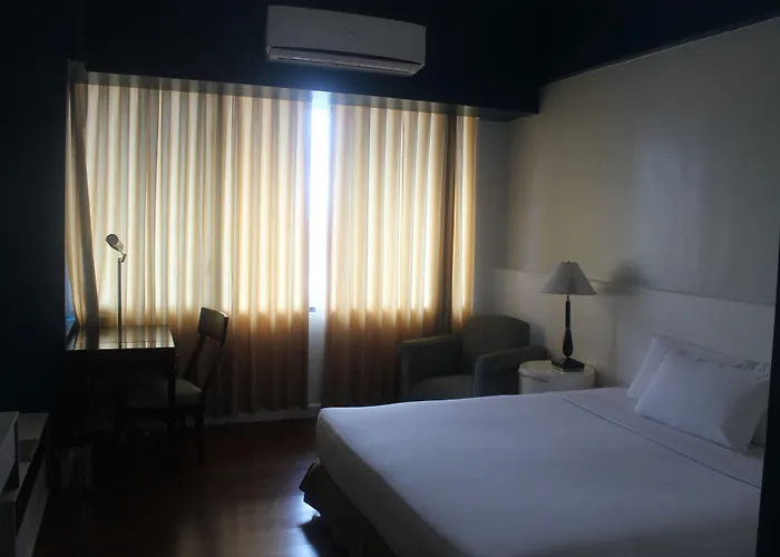 Pearl 3* Manila