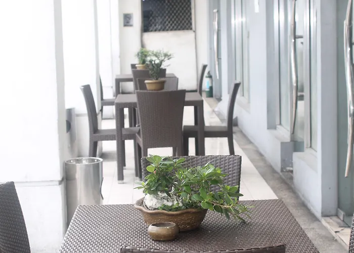Pearl Hotel 3*
