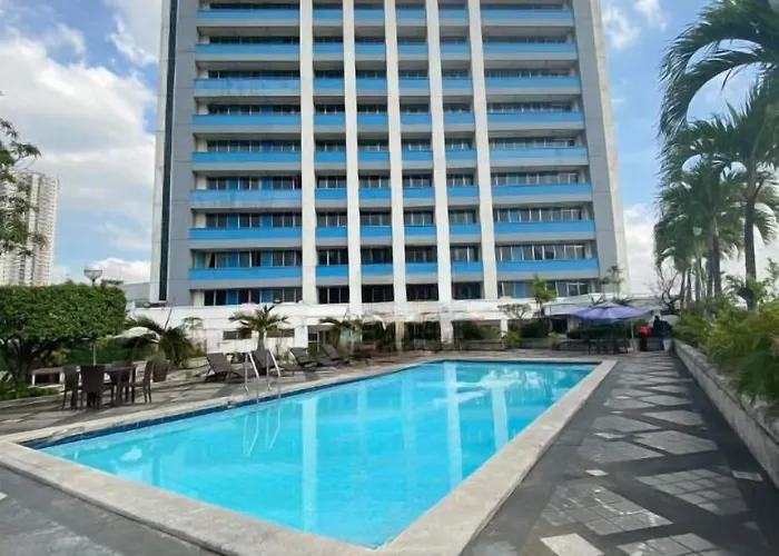 Pearl Hotel 3*