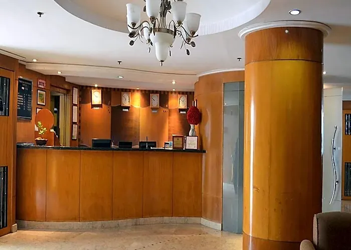 Pearl Hotel 3*